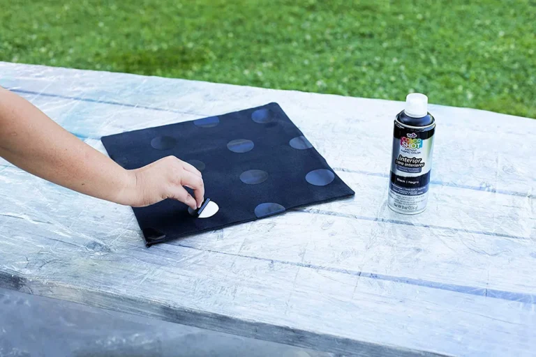 FABRIC SPRAY PAINT