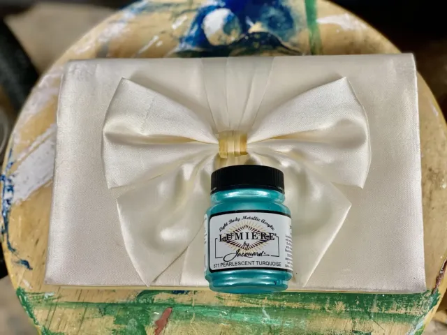 Jacquard Fabric Paint Guide: Transform Any Textile Project